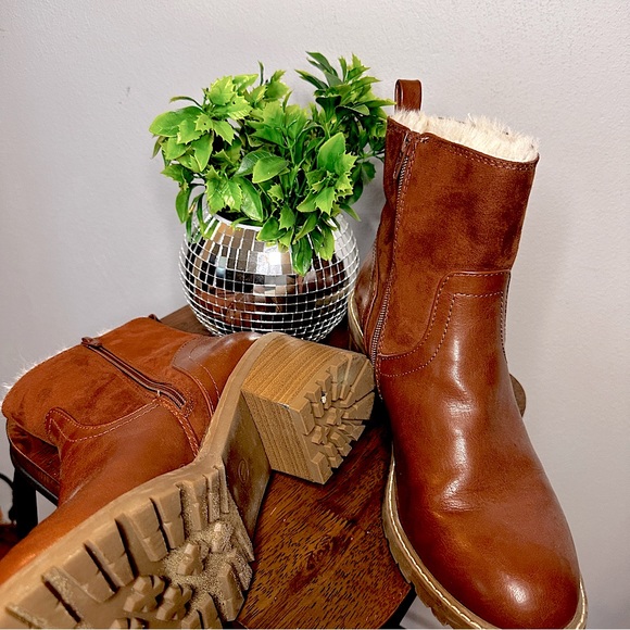 🎉HOST PICK🎉 Tan/Brown Faux Suede & Leather Heeled Boots - Picture 3 of 6